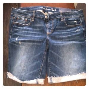 American eagle skinny Bermuda shorts